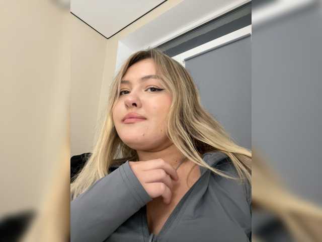 SunshineEmma live cam on BongaCams