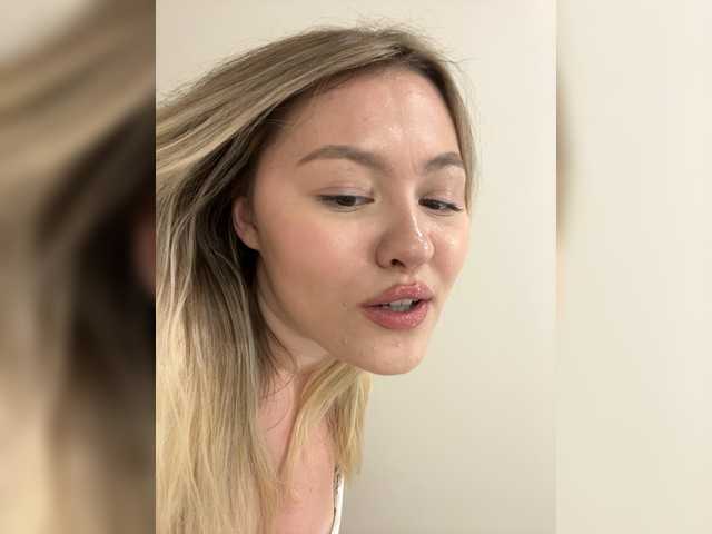SunshineEmma live cam on BongaCams