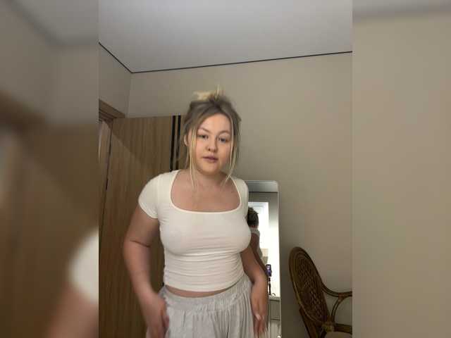 SunshineEmma live cam on BongaCams