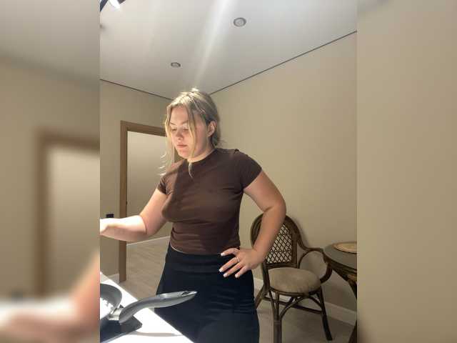 SunshineEmma live cam on BongaCams