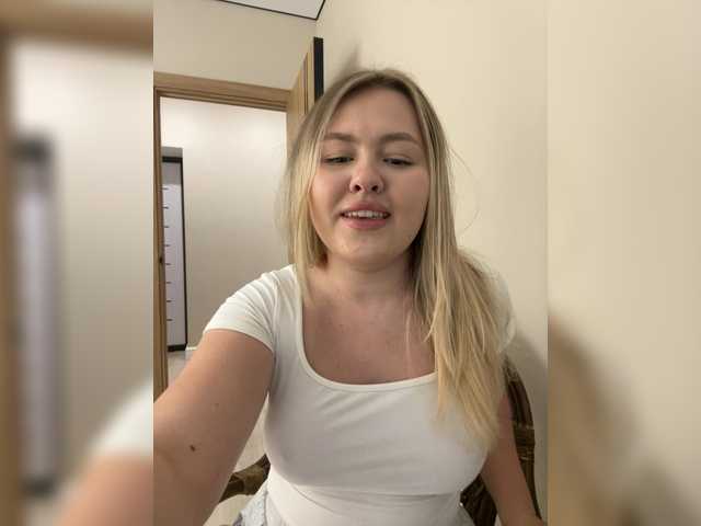 SunshineEmma live cam on BongaCams