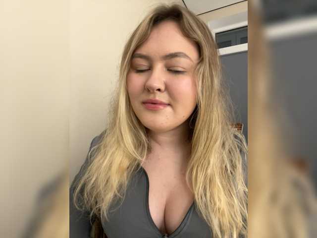 SunshineEmma live cam on BongaCams