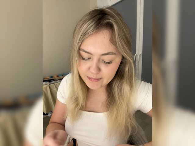 SunshineEmma live cam on BongaCams