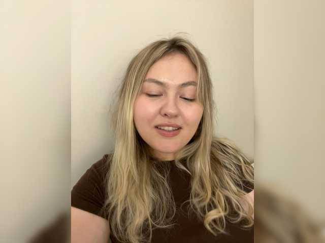 SunshineEmma live cam on BongaCams
