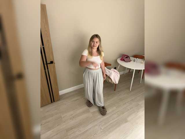 SunshineEmma live cam on BongaCams