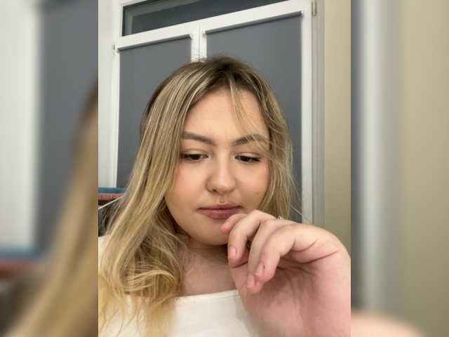 SunshineEmma, live now on BongaCams