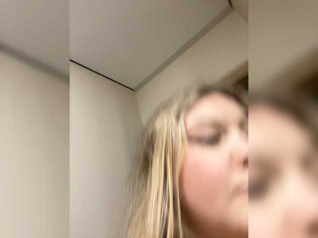 SunshineEmma live cam on BongaCams