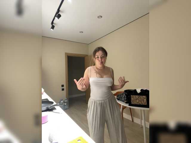 SunshineEmma live cam on BongaCams