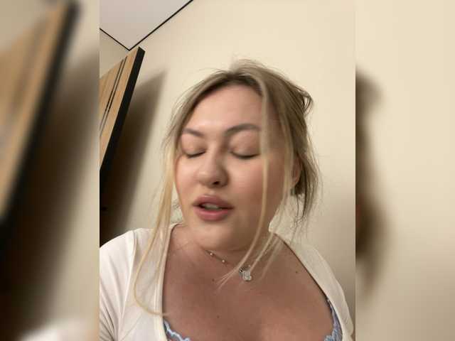 SunshineEmma live cam on BongaCams