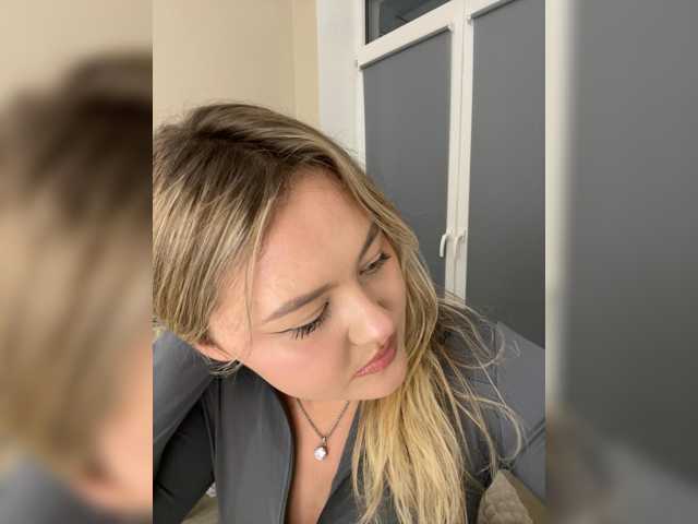 SunshineEmma live cam on BongaCams