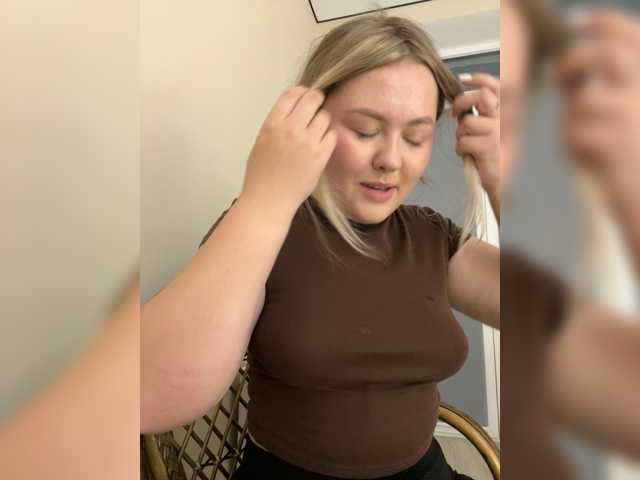 SunshineEmma live cam on BongaCams