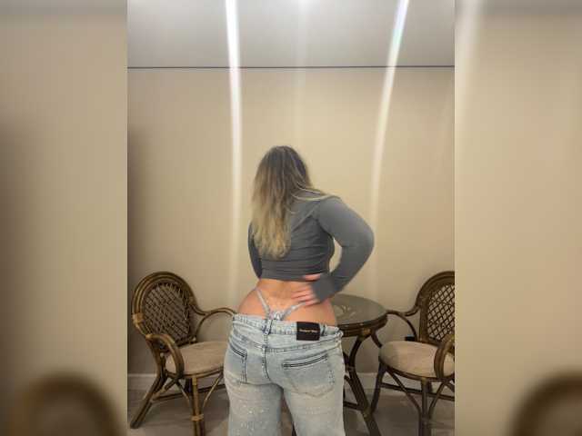 SunshineEmma live cam on BongaCams