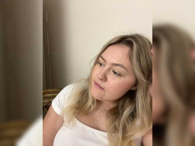 SunshineEmma live cam on BongaCams