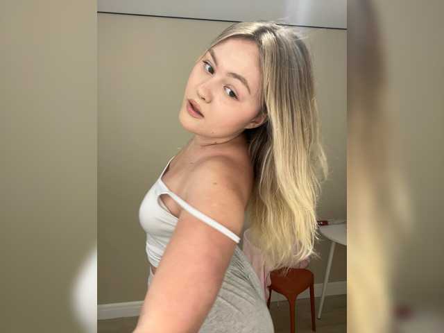 SunshineEmma live cam on BongaCams