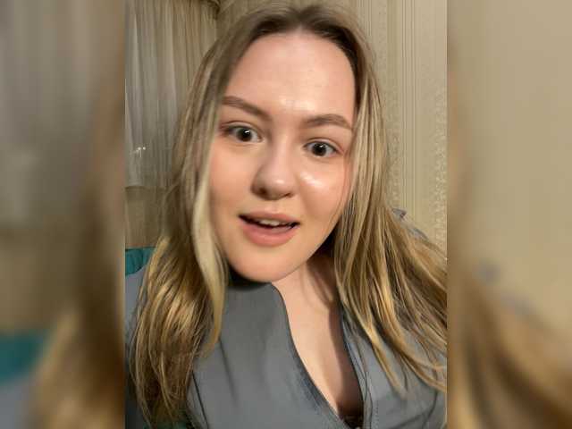 SunshineEmma's BongaCams show and profile