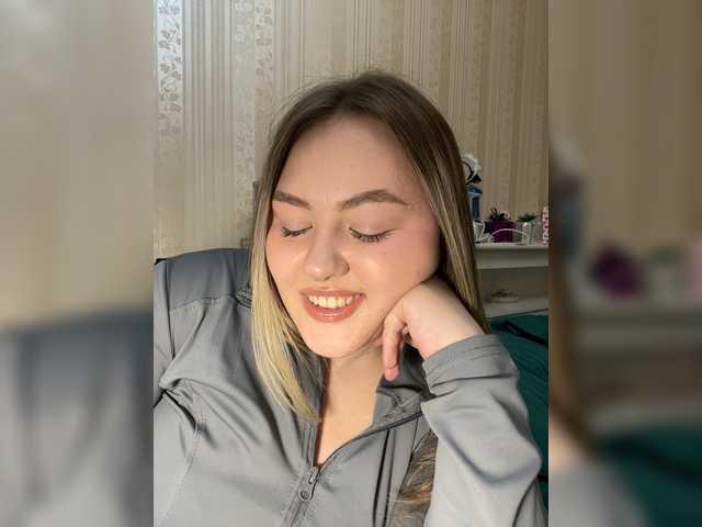 SunshineEmma's BongaCams show and profile