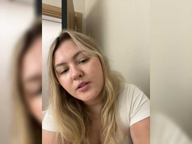 SunshineEmma live cam on BongaCams