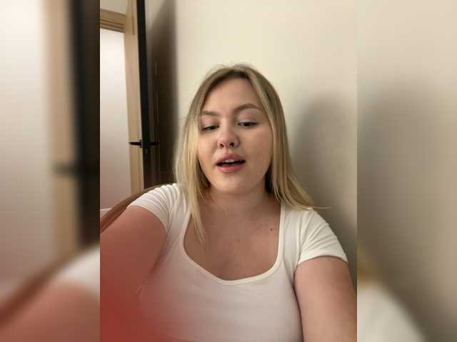 SunshineEmma live cam on BongaCams