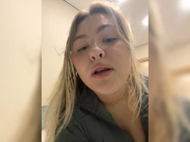 SunshineEmma live cam on BongaCams