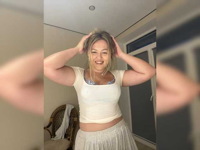 SunshineEmma live cam on BongaCams