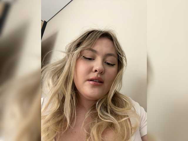SunshineEmma live cam on BongaCams