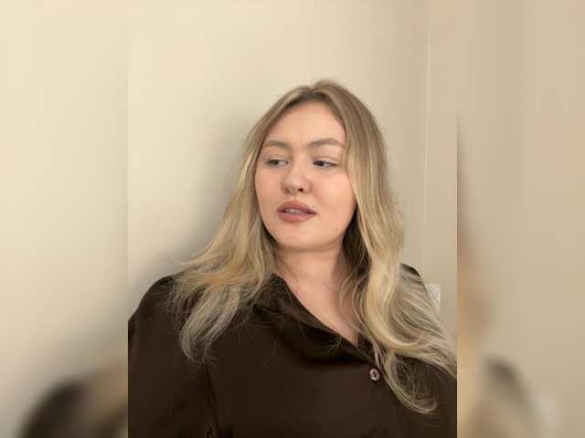 SunshineEmma live cam on BongaCams