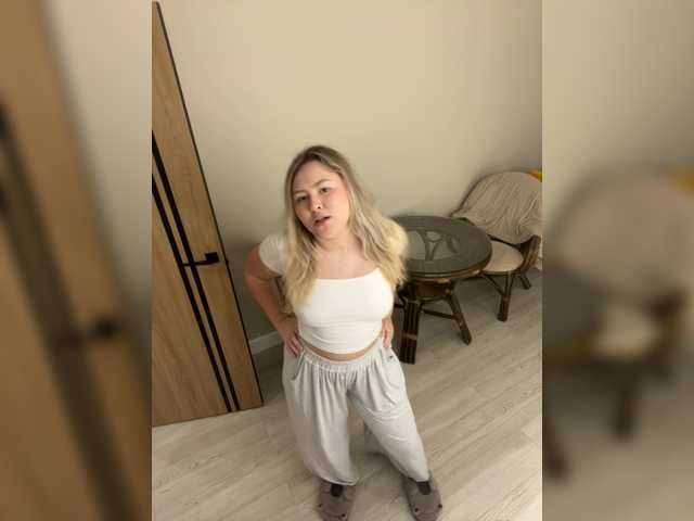 SunshineEmma, live now on BongaCams