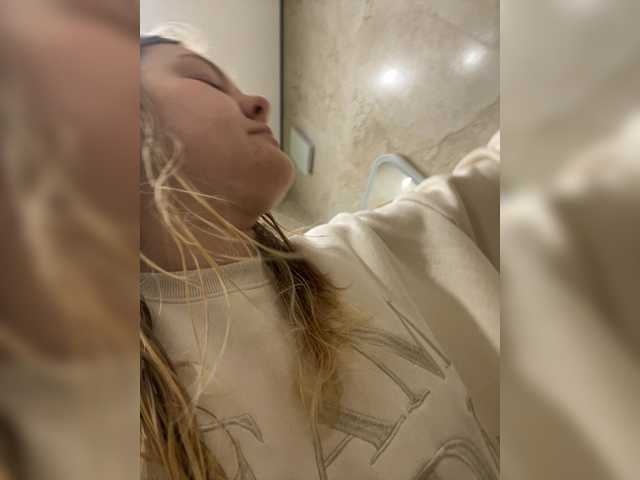 SunshineEmma live cam on BongaCams