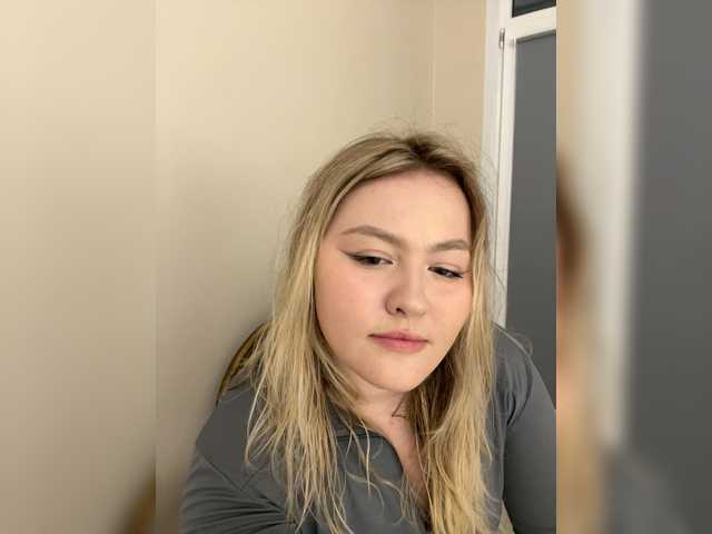SunshineEmma live cam on BongaCams
