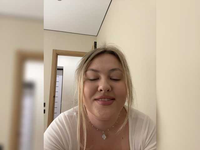 SunshineEmma live cam on BongaCams