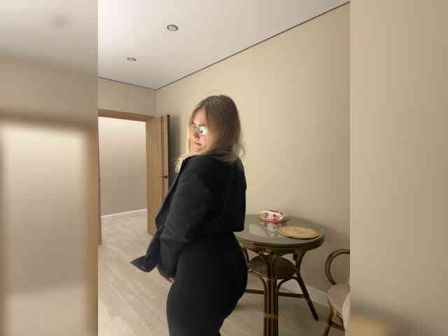 Model: SunshineEmma
