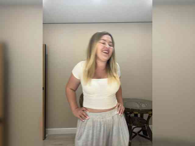 sunshineemma's live room