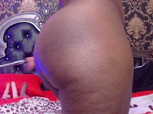 TinnaTaylor live cam on BongaCams