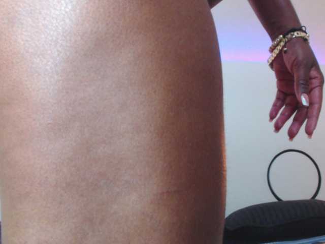 TinnaTaylor live webcam show