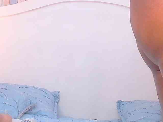 TinnaTaylor webcam