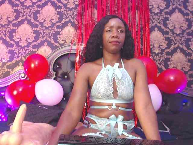 TinnaTaylor webcam