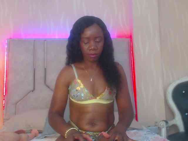 TinnaTaylor webcam