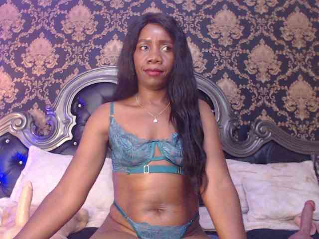 TinnaTaylor webcam