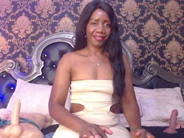 TinnaTaylor webcam