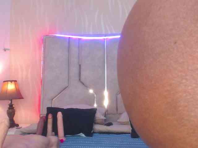 TinnaTaylor webcam