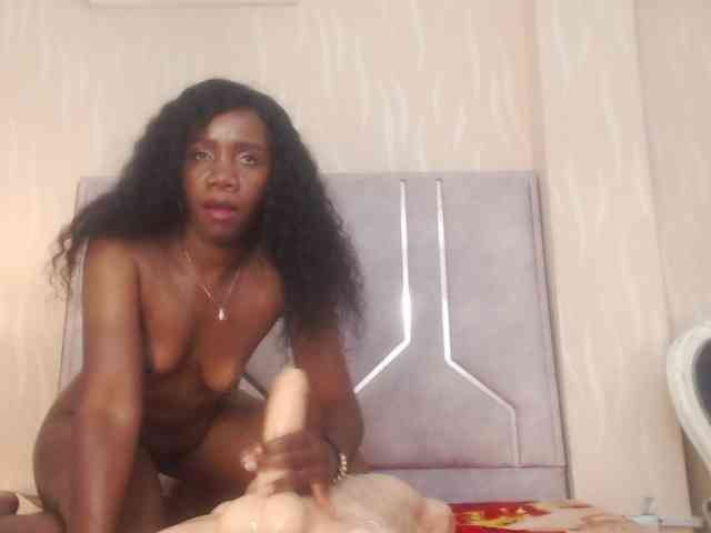 TinnaTaylor webcam