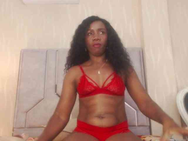 TinnaTaylor webcam