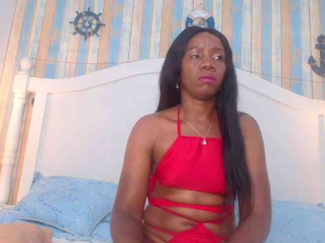 TinnaTaylor webcam