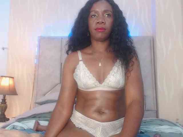 TinnaTaylor webcam