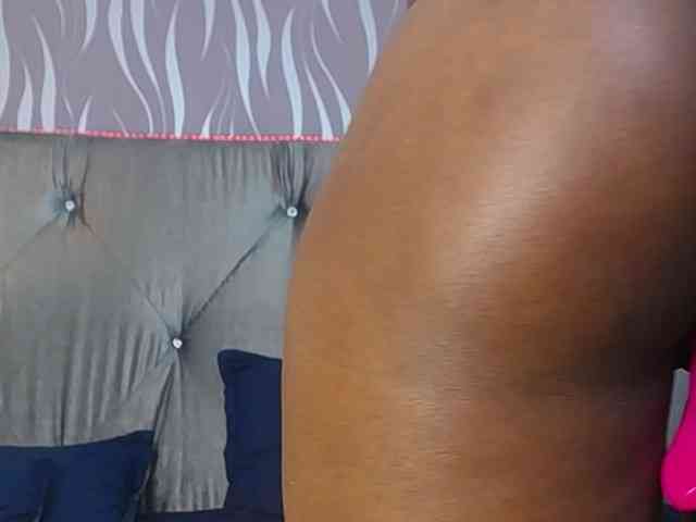 TinnaTaylor webcam