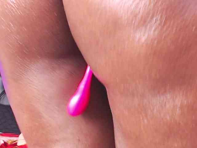 TinnaTaylor webcam
