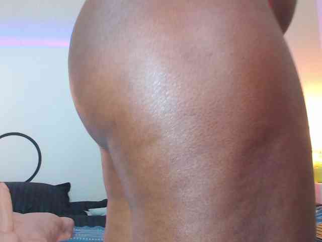 TinnaTaylor webcam