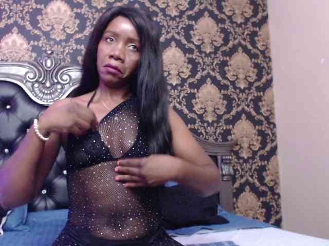 TinnaTaylor webcam