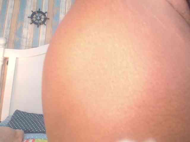TinnaTaylor webcam