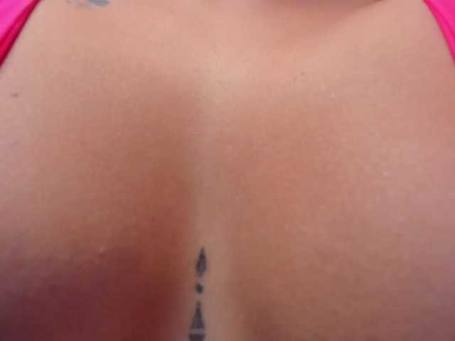 KatieNolanX live cam preview